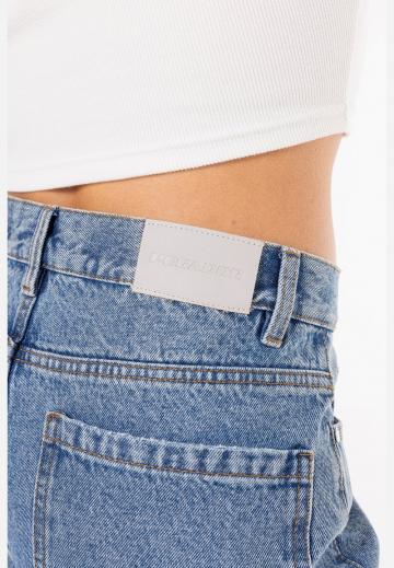 Свободные джинсы