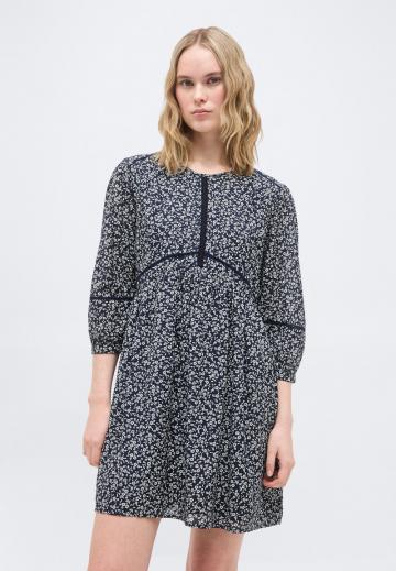 Короткое платье