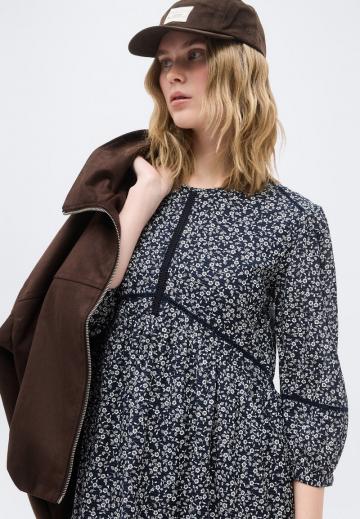 Короткое платье