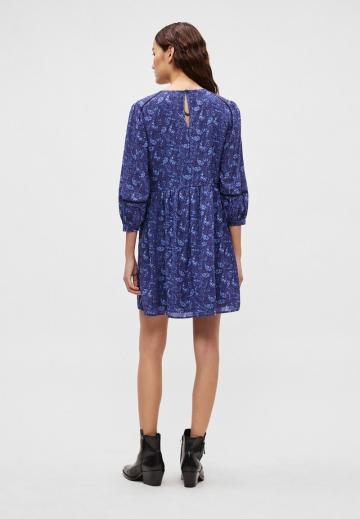 Короткое платье