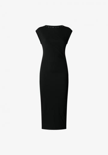 Вязаное платье