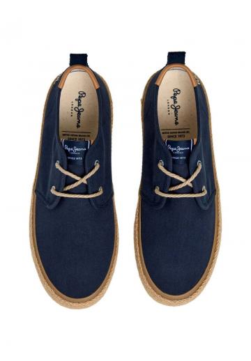 Ботинки на шнуровке