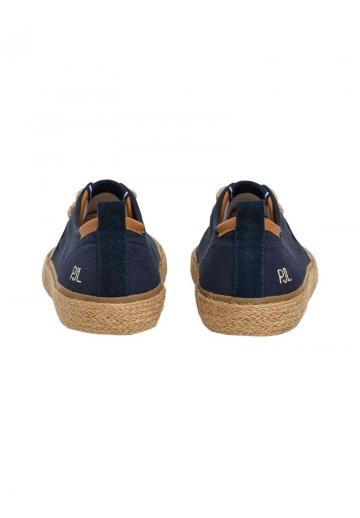 Ботинки на шнуровке