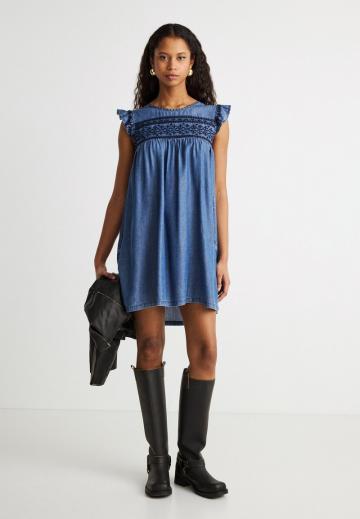 Джинсовое платье