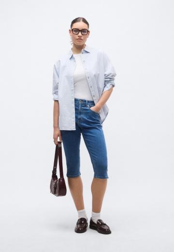 Короткие джинсы