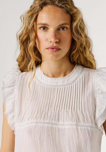 Блузка без рукавов