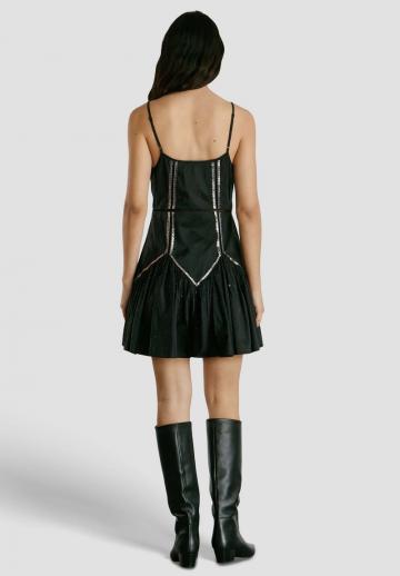 Короткое платье