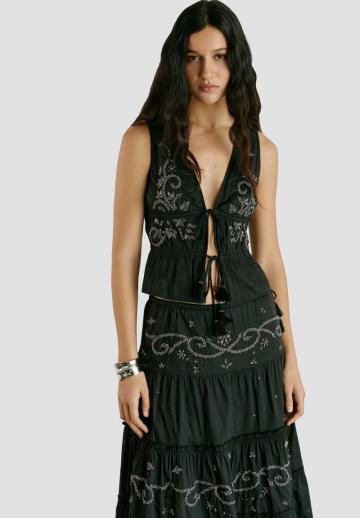 Блузка без рукавов