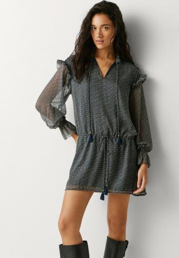 Короткое платье