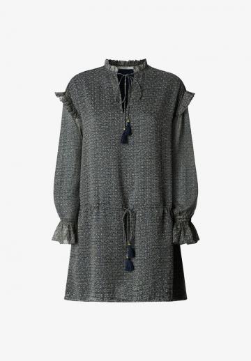 Короткое платье