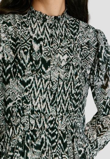 Короткое платье