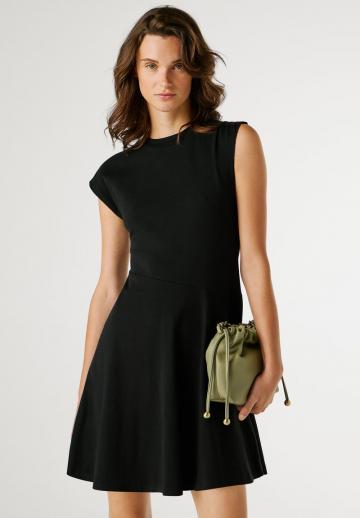 Короткое платье