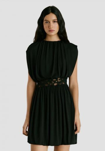 Короткое платье