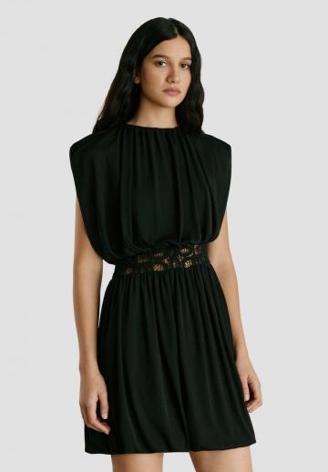 Короткое платье