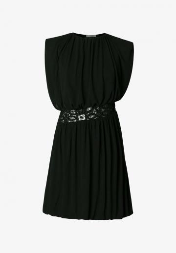 Короткое платье