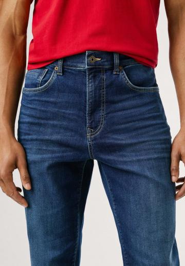 Прямые джинсы