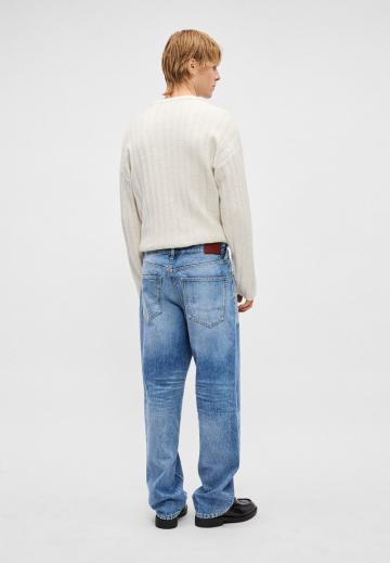 Свободные джинсы