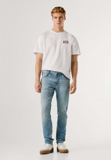 Прямые джинсы