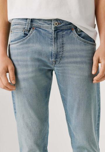 Прямые джинсы