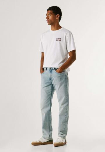 Прямые джинсы