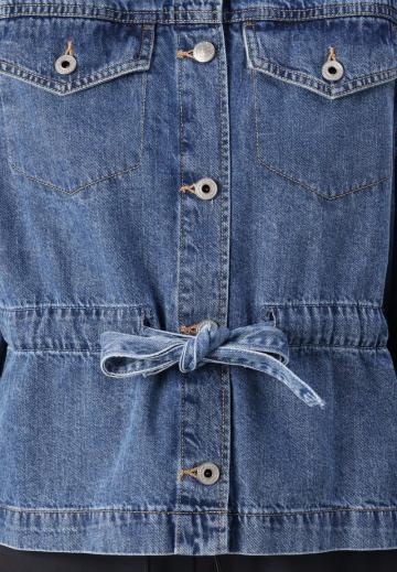 Джинсовая куртка