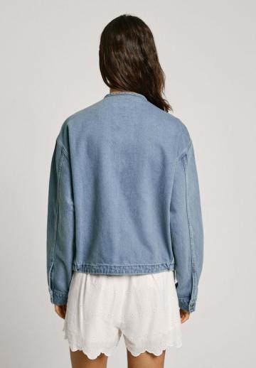 Джинсовая куртка