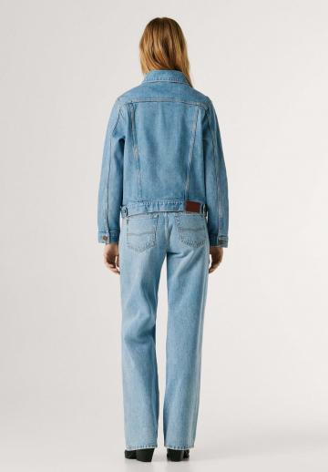 Джинсовая куртка