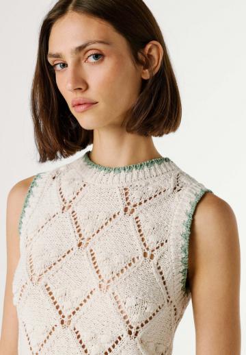 Пуловер без рукавов