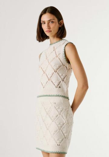 Пуловер без рукавов