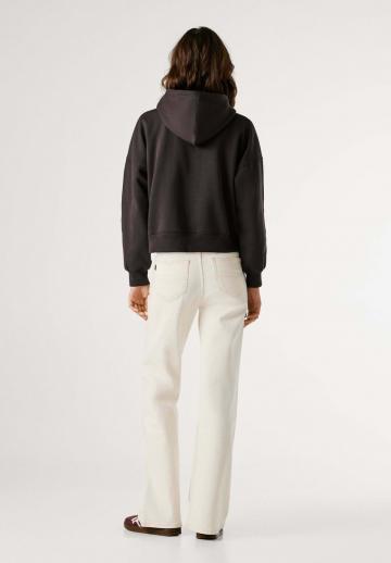 Пуловер с капюшоном