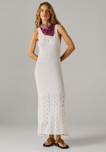 Вязаное платье