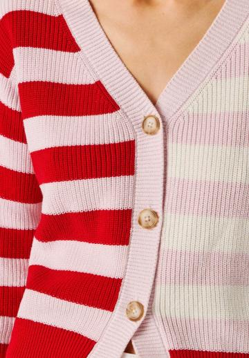 Вязаная кофта