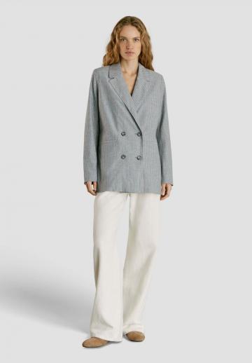 Короткое пальто