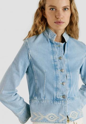 Джинсовая жилетка