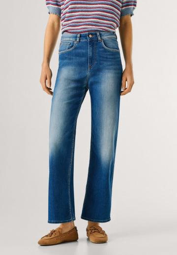 Прямые джинсы