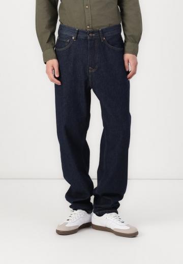 Свободные джинсы