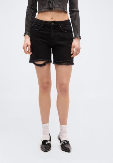 Джинсовые шорты