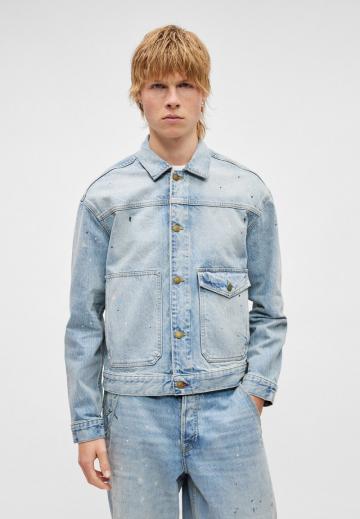Джинсовая куртка