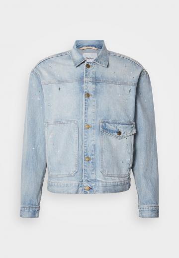 Джинсовая куртка