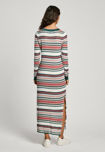 Вязаное платье