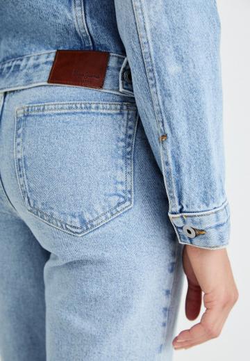 Джинсовая куртка