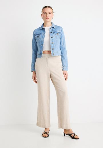 Джинсовая куртка