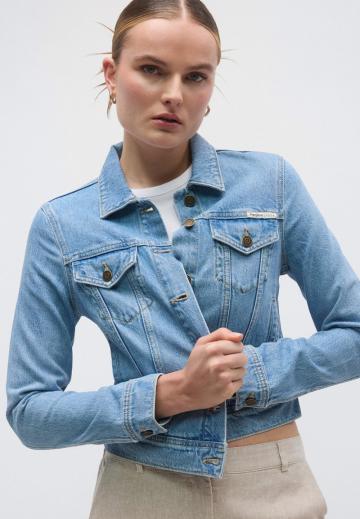 Джинсовая куртка
