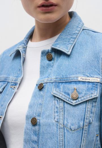 Джинсовая куртка