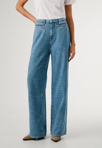 Прямые джинсы
