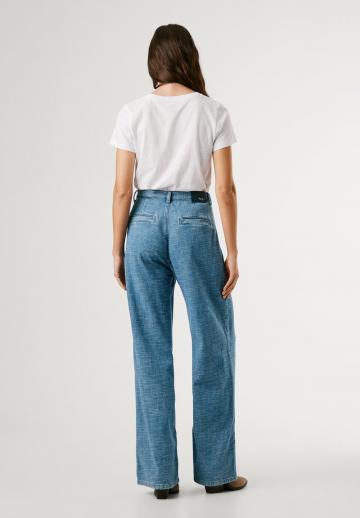 Прямые джинсы