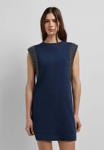 Вязаное платье