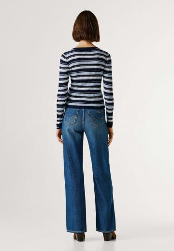 Пуловер в полоску