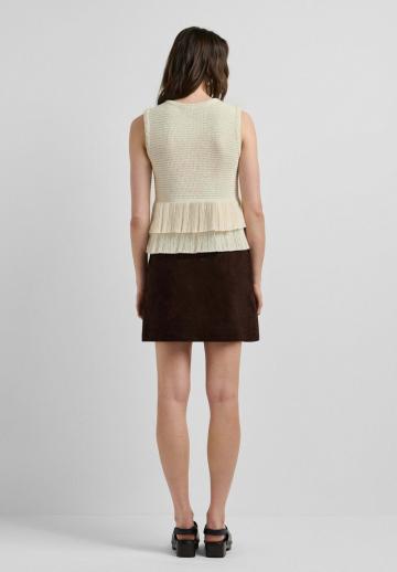 Блузка без рукавов