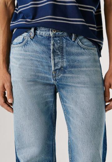 Прямые джинсы